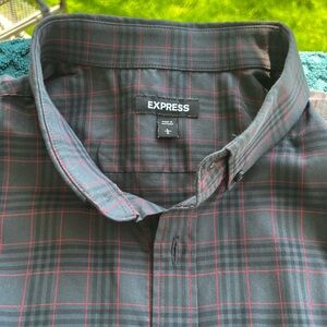 Men’s Express Performance button down casual shirt.